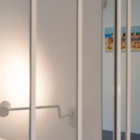 2 Pièces Au Calme Proche Martinez Avec Parking Privé