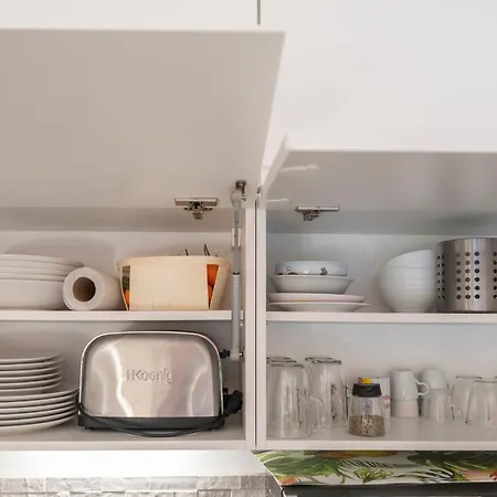 Appartement 2 Pièces Au Calme Proche Martinez Avec Parking Privé Cannes